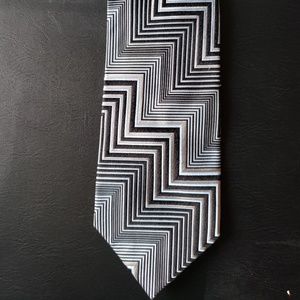 Fabio Fazio men's 100% silk tie